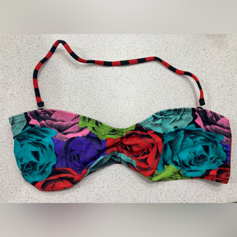Roxy bandeau bikini top. Size large